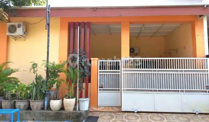 Rumah Terawat Harga Masuk Akal di Area Juanda Putri Juanda - Sedati, Sidoarjo