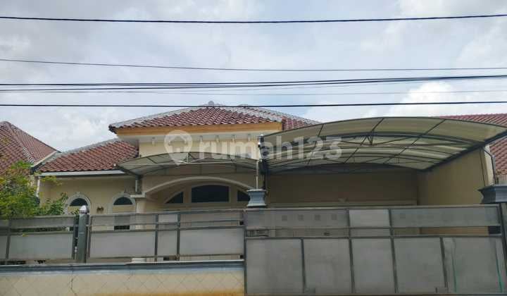 Cari Rumah Sewa 1 Lantai Besar & Lokasi Premium? Wonorejo Permai - Nirwana Executive Rungkut, Surabaya Timur