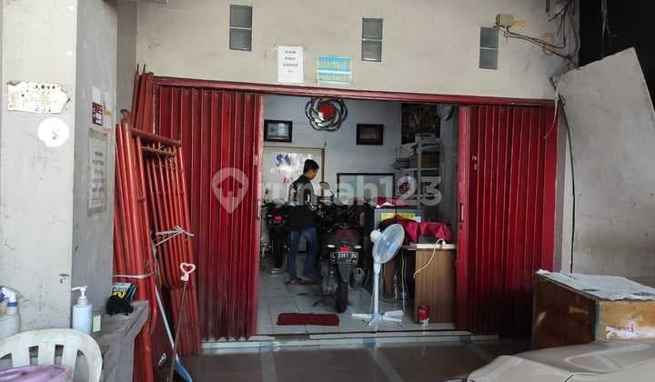 100M FROM MERR MAIN ROAD 3-Story Shop House Rungkut Madya East Surabaya SHM Quick Sale BU Price