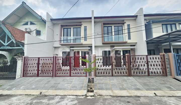 Spek Tinggi Rumah 2 Lantai Minimalis Rungkut Asri Surabaya Timur Baru Gress 3 Unit Jalan Lebar