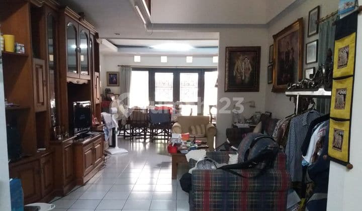 Rumah Cantik di Puri Cinere 2 Lantai SHM Bagus