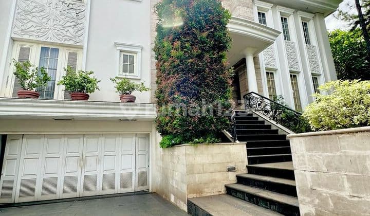 Rumah Mewah Modern Klasik di Pondok Indah Jakarta Selatan 2 Lantai SHM Prime Area Bagus