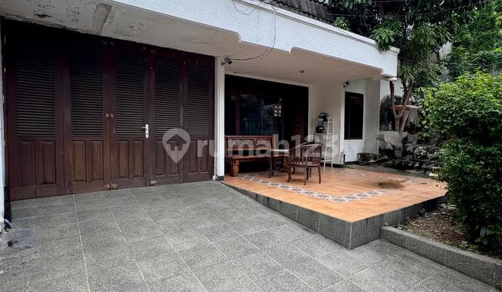 Dijual Rumah Lama Hitung Tanah Di Cipete – Strategis Dekat Mrt H. Nawi & Fatmawati, Cocok Untuk Kost