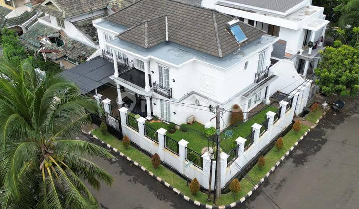 Rumah Hook Bintaro Sektor 9 LT 267 LB 300 SHM Carport 4