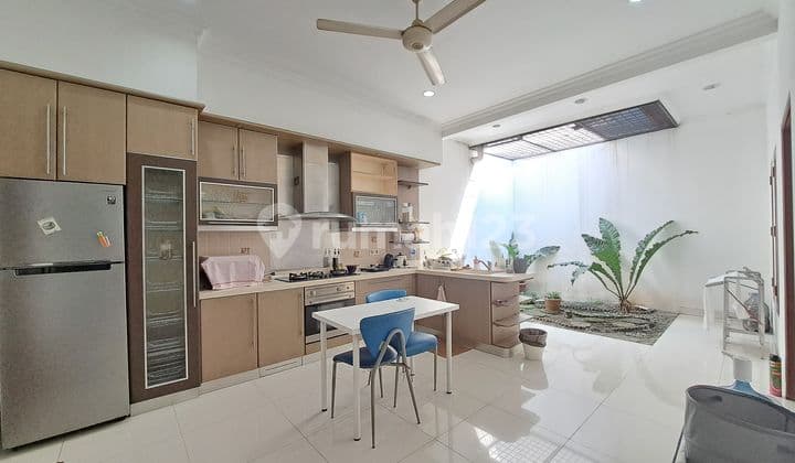 "Exclusive House in Bona Indah Lebak Bulus, Near MRT - Best Price!"