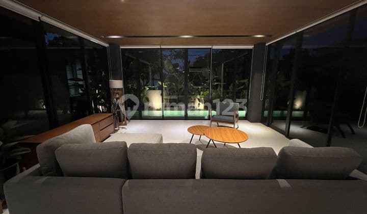 Rumah Mewah Kemang 4Kt Lift & Pool Lt224 Lb425 SHM