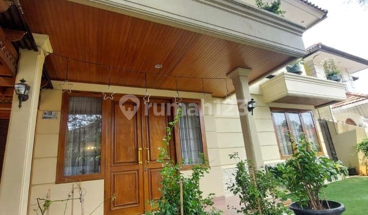 Rumah Cantik Nuansa Kayu Dekat Antasari Cipete Jakarta Selatan