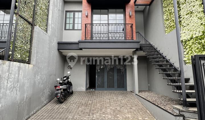 Rumah 3 Lantai Modern Dekat Mrt Cipete Raya, Harga 4.25 M