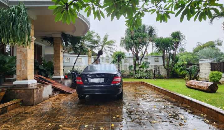 Luxury House for Sale Ready to Occupy in Pondok Indah South Jakarta