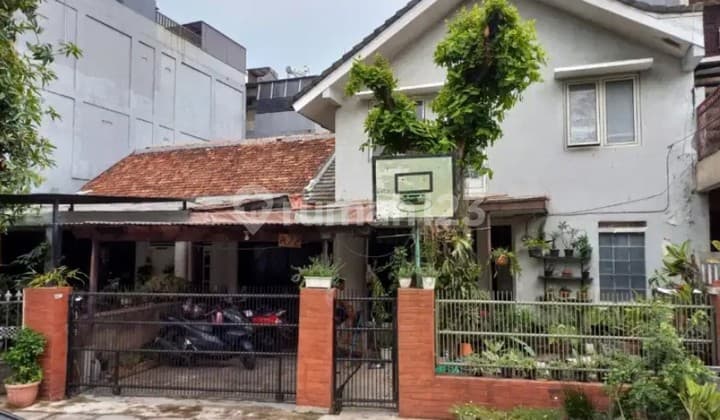 "rumah Asri Lokasi Premium Di Bendungan Hilir, Jakarta Pusat – Harga Nego!"
