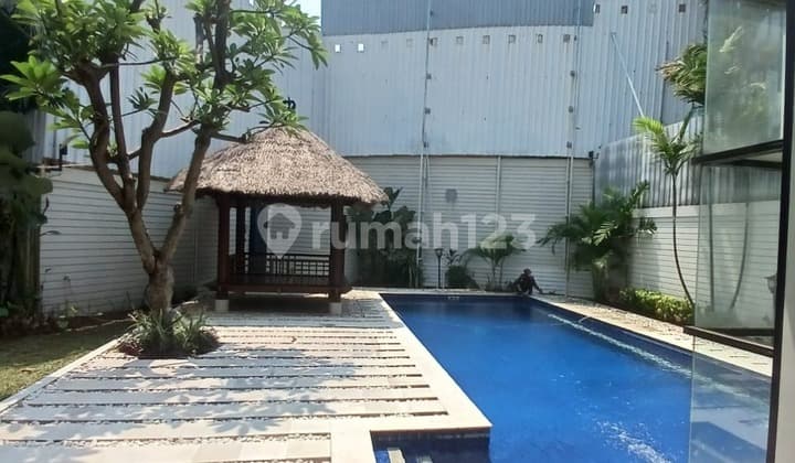 Rumah Mewah Dalam Cluster Cipete Jaksel Dengan Kolam Renang