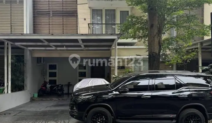Rumah Mewah Serenia Hills Lebak Bulus LT 207 SHM Harga Nego