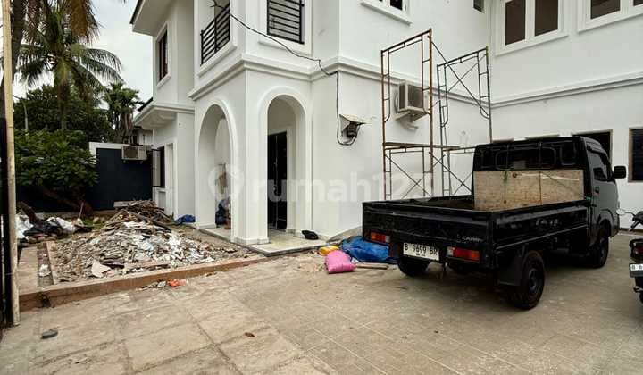 Dijual Rumah Mewah Renovasi Siap Huni Di Kemang Jakarta Selatan