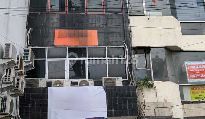 Ruko 4 Lantai + Rooftop Di Mampang Prapatan Raya Dekat Kuningan