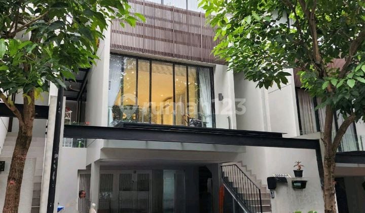 Dijual Rumah 3 Lantai Quantum Serenia Hills Full Furnished