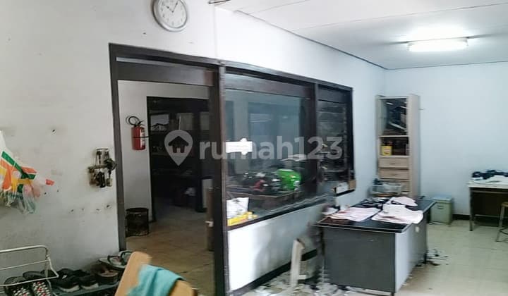 Rumah Cocok Dipakai Kantor di Nyengseret, Astana Anyar