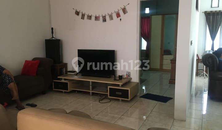 Rumah Terawat Bangunan 2009 di Bojongsoang