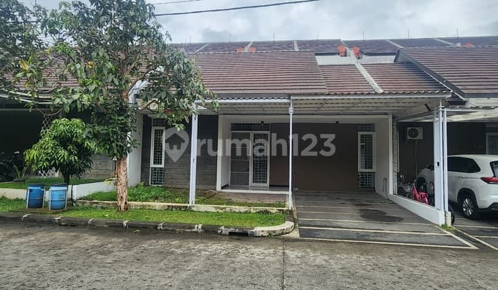 Rumah Minimalis One Gate System di Taman Kopo Indah 5