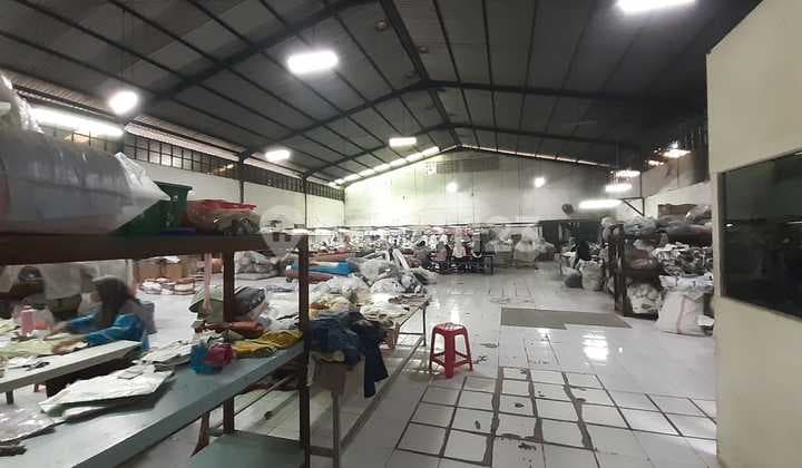 Gudang Cocok Untuk Pabrik Dekat Tol di Cibolerang