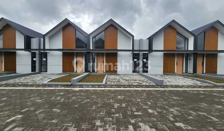 Rumah Baru Minimalis Lantai Granit di Sayap Taman Kopo Indah