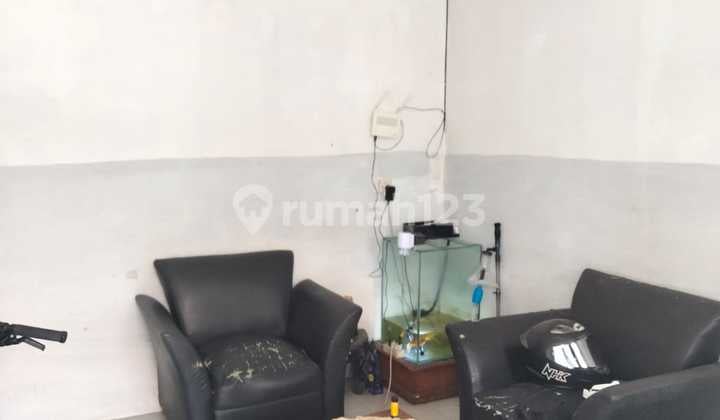 Rumah Dekat Ke Metro Mall di Margahayu Raya