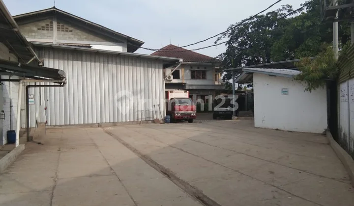 Gudang Masuk Kontainer, Area Industri dan Dekat Aksel Tol di Kopo Katapang