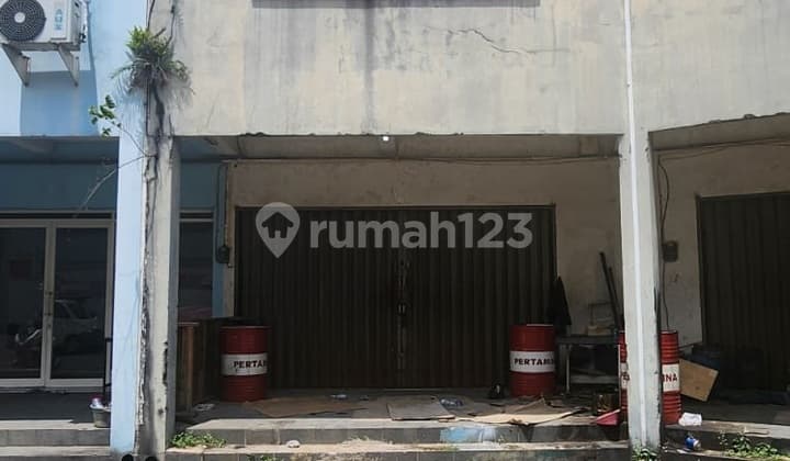 Ruko Ngeblong Bisa Untuk Kantor Atau Gudang di Taman Kopo Indah 2