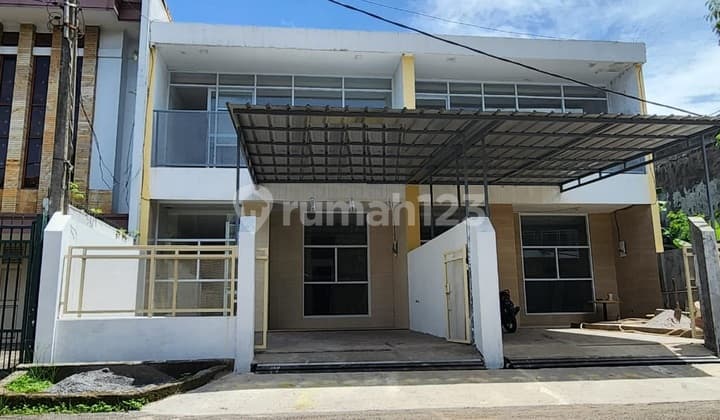 Rumah Baru dan Minimalis, Cocok Untuk Keluarga Kecil di Kopo Mas