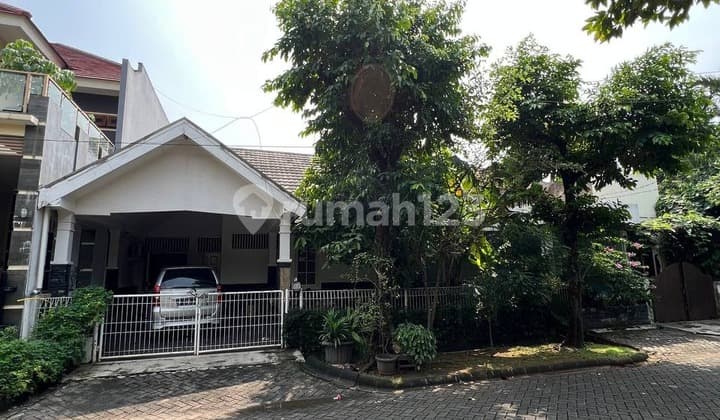 Rumah Murah luas tanah 315m di Perumahan Kemang Pratama, Bekasi