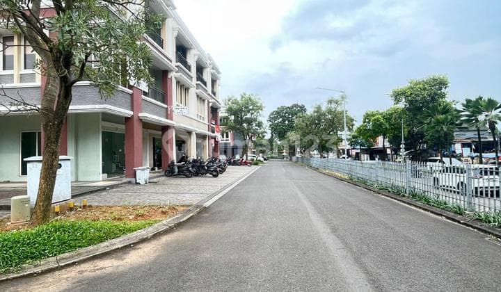 Ruko Edison Gading Serpong - Corner 3 Lantai Parkir 9 Mobil