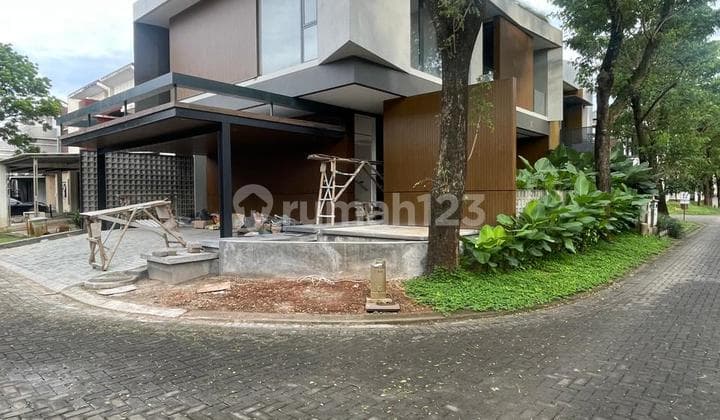 3 Lantai Free Lift Rumah Mewah Modern Foresta Bsd City - bisa KPR