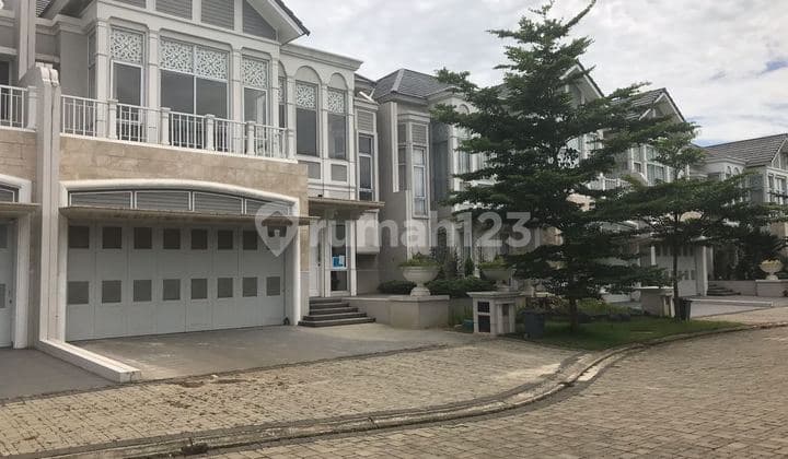 Type Terbesar Cluster Whitsand BSD City - Depan Taman Termurah