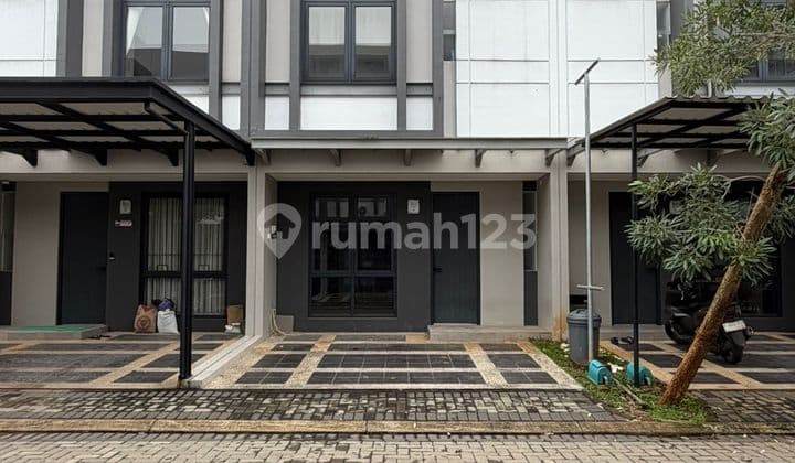 Soho Latinos Business District BSD City - 3 Floors Ready to Occupy