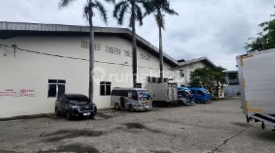 Dijual Pabrik dan Gudang di Jalan Yos Sudarso, Jurumudi Baru