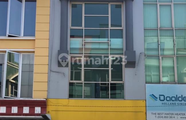 Shop house on Sultan Agung Street, Semarang