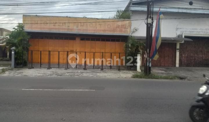 Ruang usaha/ruko pinggir jalan strategis lokasi Kartasura, Solo