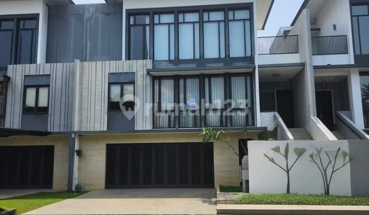 Dijual Murah Rumah Mewah di Nava Park BSD