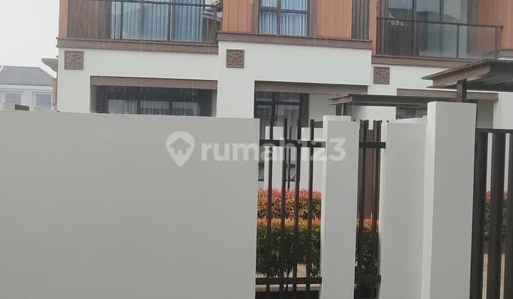 Dijual Rumah Di Lavon Suvarna Cikupabangunan 3 Lantai Type Double Decker