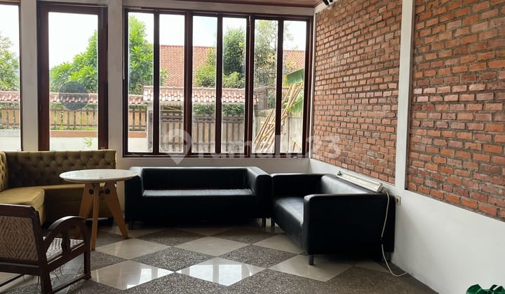 Suitable for Those Looking for a Quiet Relaxation. Scenic Mountain Weather.