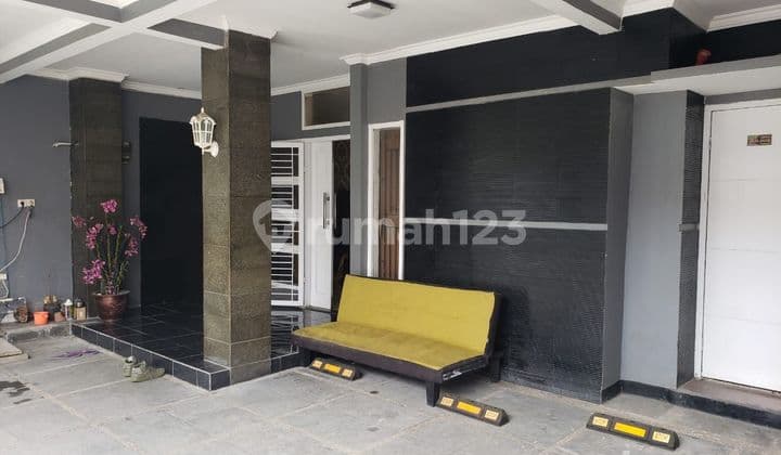 Rumah Minimalis 2Lantai di jual Cepat di Kalijati indah Antapani