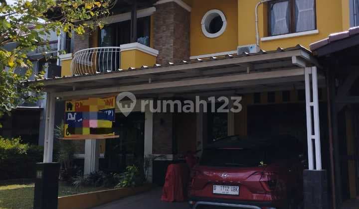 Rumah Strategis Abis di Jual Cepat di Kota Baru Parahiyangan