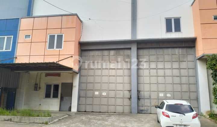 Disewa Gudang di Prepedan Gandeng 2 Siap Pakai Ada Lift Barang 3 Lantai