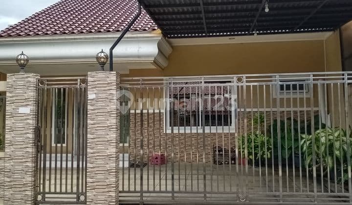 For Sale, Ready-to-Occupy House in Tegal Sari, Furnished, Tangerang City.