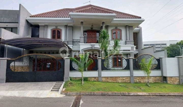 Rumah Mewah Siap Huni di Pakuwon Indah