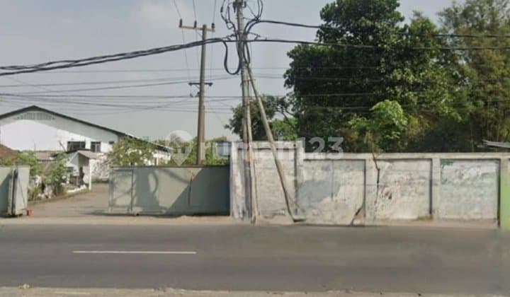 Gudang Strategis di Raya Taman, Dekat Tol dan Bandara