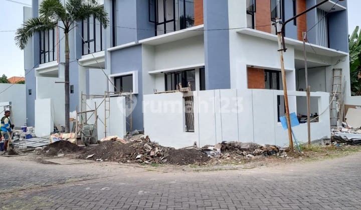 Dijual Rumah Scandinavian Unit C Prapen Indah Surabaya