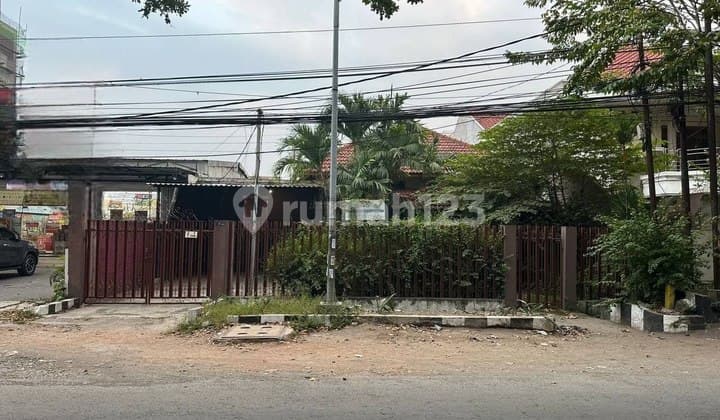 Rumah Nol Jalan Raya Tenggilis Mejoyo Surabaya