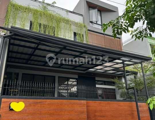 Jual Rumah Mewah Swimming Pool di Rawamangun