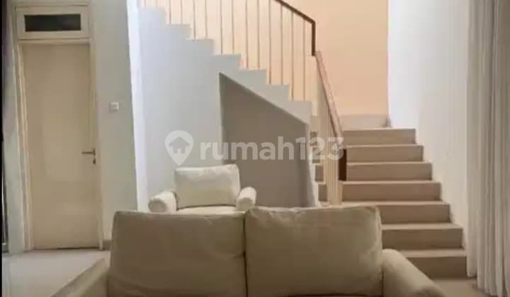 Rumah Furnish Siap Huni View Danau di Citra Gran Cibubur