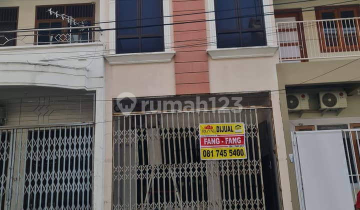 For Sale and For Rent Row House in Gambiran Alley Culinary Tourism Area